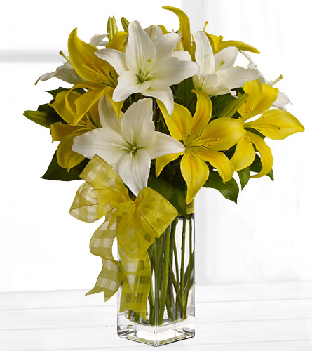 Fresh & Bright Lily Bouquet